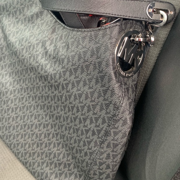 💫Michael Kors Purse - Picture 1 of 3
